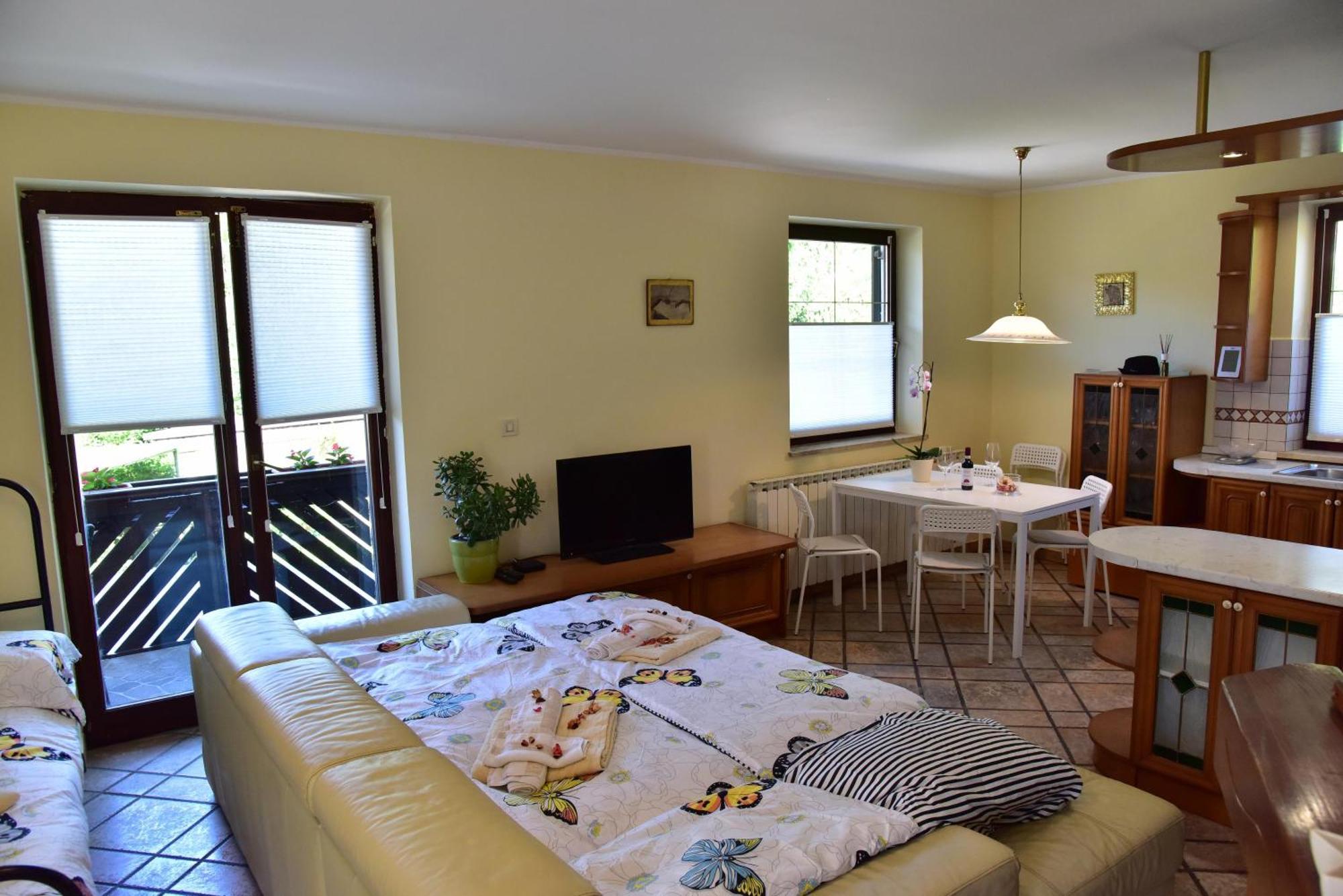 Apartment Jang Толмин Экстерьер фото